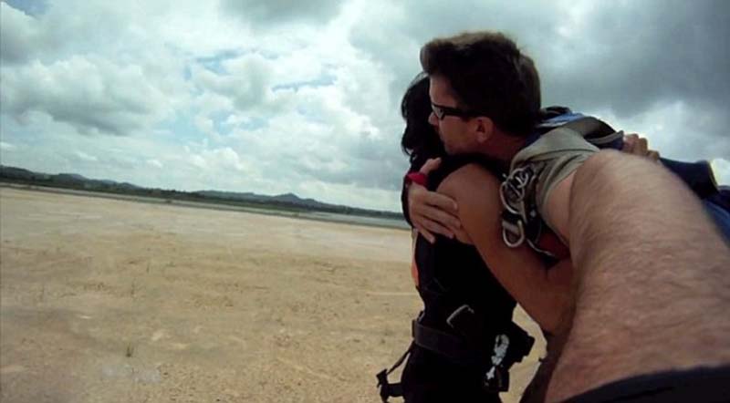 ���������ӹ�һ�٣���ȫ��½��