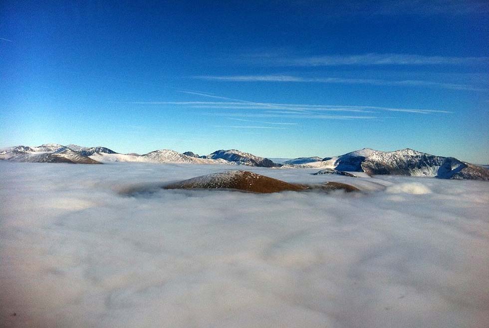 ˹ŵɽ¶Ϊ12϶ȣɽŴ¶ȽΪ4϶ȡ