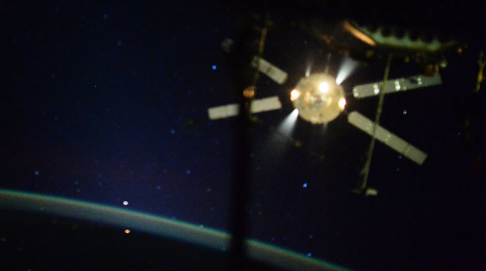 欧洲航天局最后一艘自动货运飞船(ATV)“乔治·勒迈特”号结束太空使命在大气层中焚毁