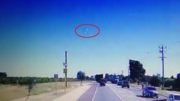 火球高速掠过澳洲珀斯太空 行星科学家怀疑是陨石