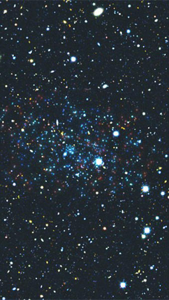 九个昏暗的矮星系其实非常难以察觉,更重要的是这些矮星系中几乎含有99%的暗物质,只有百分之一是可观测的物质。矮星系作为宇宙最小的星系结构,其质量一般都很低,恒星