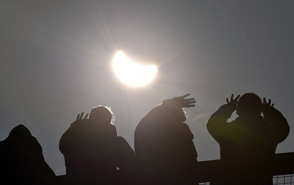 Ǵ۾۲ʳҪڵԷ۾ˡڹ۲ȫʳƫʳĹߣýѣ۲ֱ߲ӹ۲죬Ҫרõʳ۲