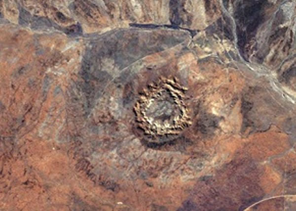 ��ѧ�����ֲ�����أ�ͼ������2���ﴦ�����ָþ�����ʯ�ӡ�