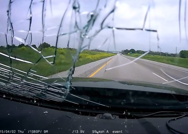 ���粣������ײ������