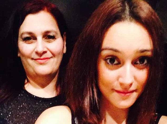 库雷克(右)疑因食避孕药致死。