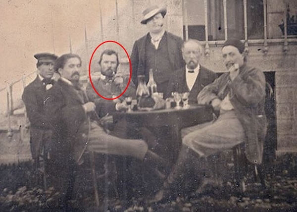 ����1887�����Ƭ�У����������ߣ���Ȧʾ��������ģ����