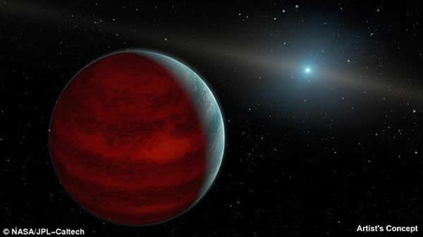 艺术构想图:复活行星。美国宇航局斯皮策太空望远镜观测到,在一颗代号为“PG 0010+280”的死亡恒星(图中白色光点)周围可能存在一颗“复活行星”,这个气态巨