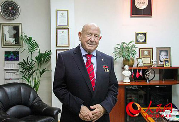 人类历史上进行“太空行走”的第一人——苏联宇航员列昂诺夫