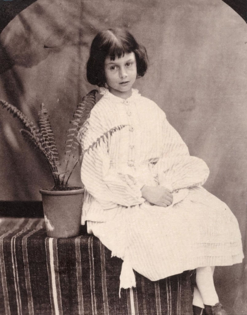 ����ɭҲ��ά������ʱ������Ķ�ͯ��Ӱʦ������1860�����������Ű���˿‧����ɭ˹‧����������Ҳ����ԭ�氮��˿��������Ƭ�� Photogr