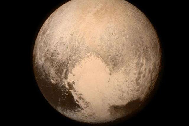 美国宇航局“新视野”号探测器在7月13至14日对冥王星进行详细观测