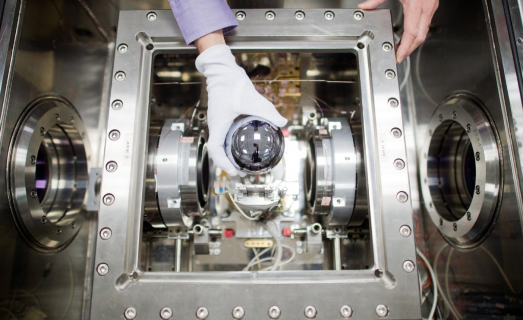 ��������������ж��ٸ�ԭ�ӣ��𰸿�����������Ĺ����±�׼