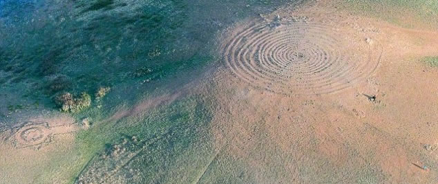 ��������ķ�ż���ͼ���С�����˹�ľ�ʯ��֮�ơ�