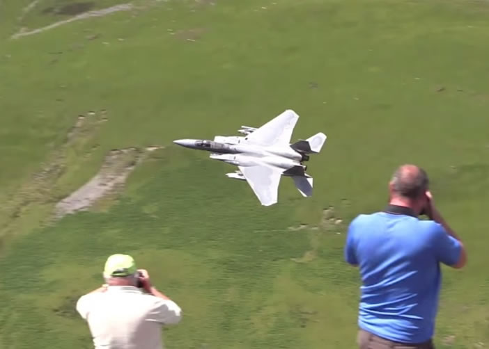 ���ڰ��ջ�������F-15��