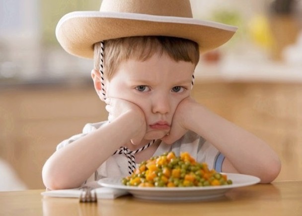 《小儿科期刊》︰小孩挑食或是抑郁和焦虑征兆