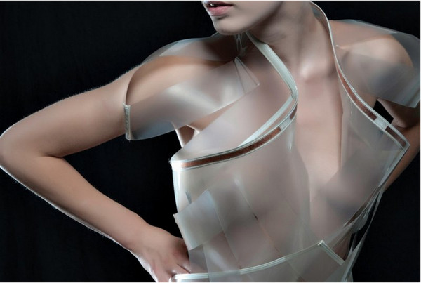 ��ʵ�桰�ʵ۵���װ��Intimacy��һ˵���·��ͻ��͸��