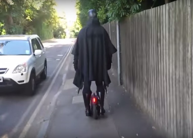 ����������̤�ϵ綯���ֳ�