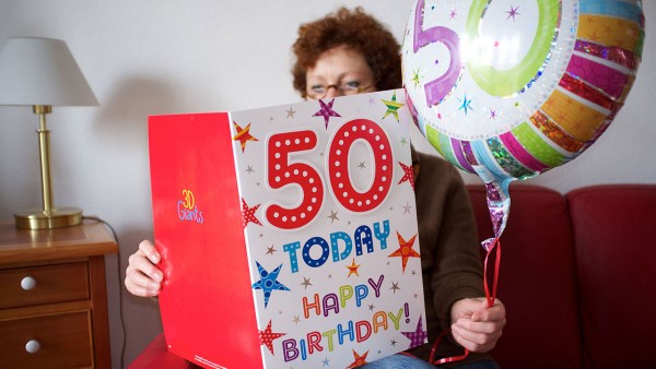 出现中年危机是件坏事？新的研究说你可能每隔10年就会经历至少一次“危机”