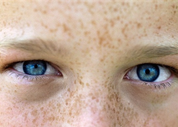 �о�Աָ���ܲ��߳��ֵķ�Ӧ�롰����֢���йء�