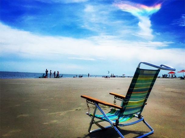 南卡州海滩出现火彩虹