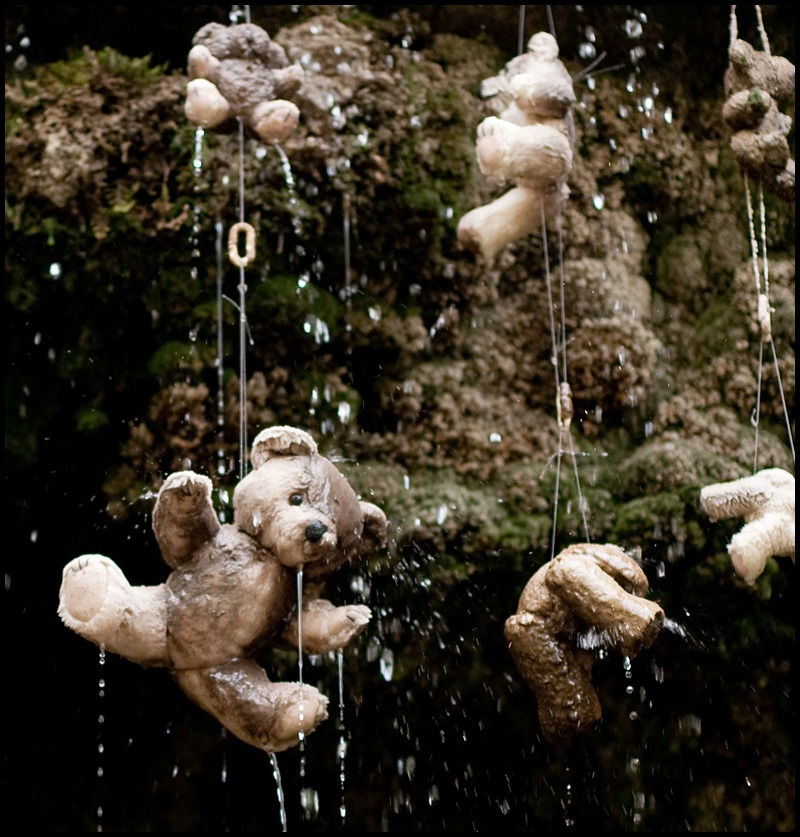 Ӣ����Լ�˿��ɶ�˹������ºӺӰ�����Ȫ�� ���κνӽ���������ʯ��