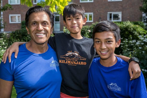 ������ķ�游�ף��󣩼���磨�ң�һͬ��ɽ��