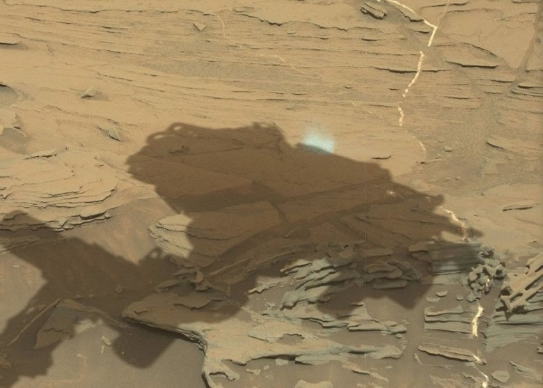 ��Ƭ����ʾ̽�⳵�ĵ�Ӱ