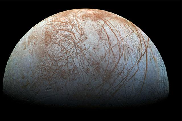 ��2015��̫�ջ����ϣ������ƽ�ʵ���ҵĿ�ѧ�ҽ������Щ���ܴ��ں��������