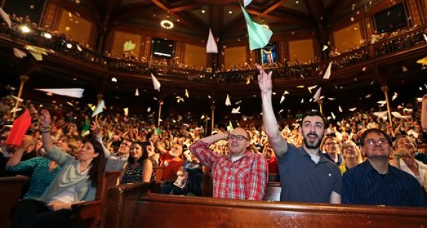 ������̨�Ϸ�ֽ�ɻ����ֳ����ո��ǡ�