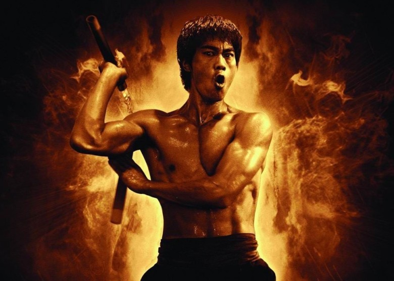 李小龙耍双截棍的型像极具代表性