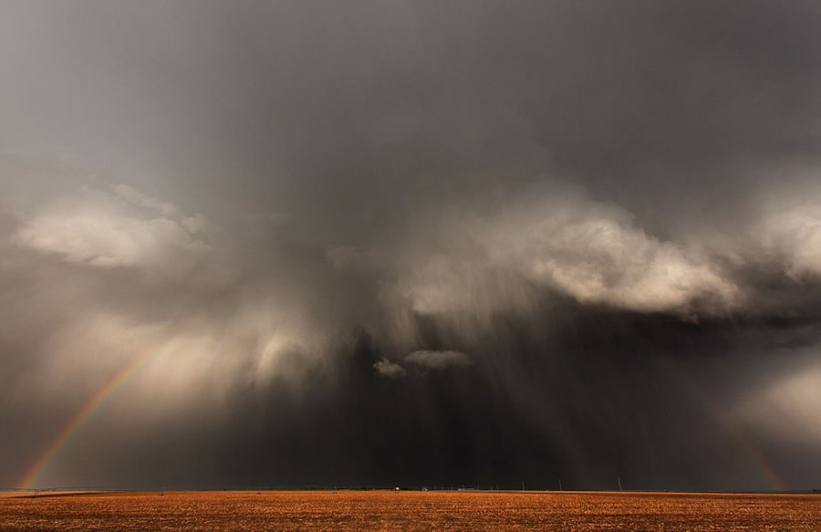 �������籩׷���ߡ����•ŷ��˹��(Mike Olbinski)����Я��3��Ůһ��׷��籩