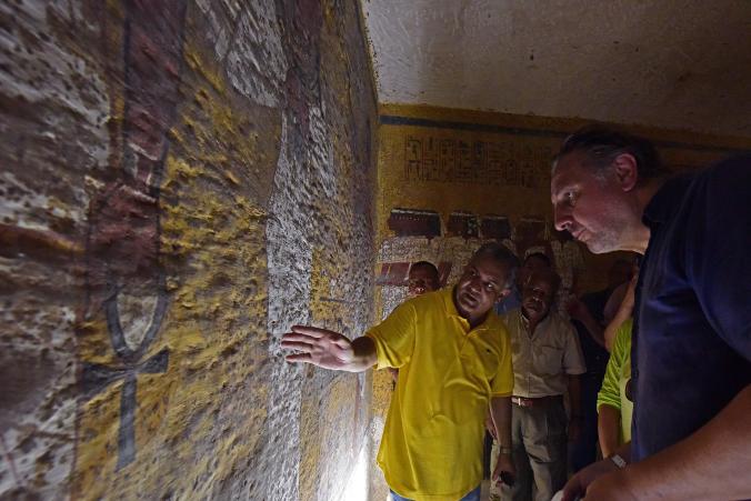 ͼ̹Ĺڣﲿ•Լ˹ӿܲаŵһĹڡ Photograph by Brando Quilici,