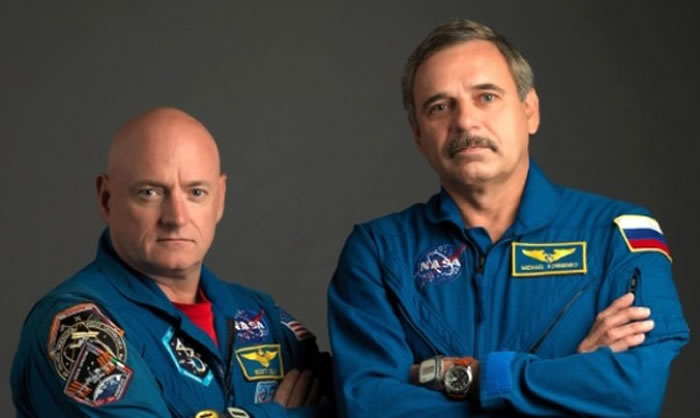 ISS��ʱ��2��̫��������վ�ڹ�����һλ�����������Ŀ������󣩣���һλ�����Զ���˹�Ŀ����ƣ��ң���