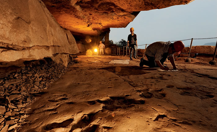 重庆綦江国家地质公园莲花保寨恐龙足迹群为中国最完美足迹化石点
