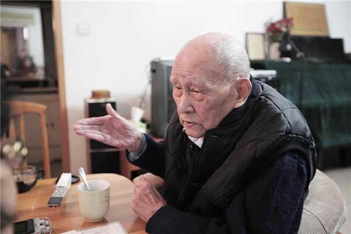 ������ͷ�ǹ����װ���˺���־����