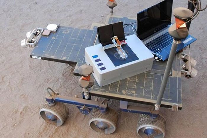 美国宇航局喷气推进实验室博士后研究员杰西卡-克里默称,我们有望在木卫二任务中使用它,采集的冰水样本可直接进行分析