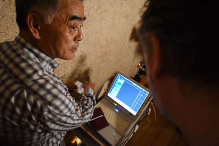 �ɱ߹�ʤһ��ָ��Ĺ��һ������˹�����״�ɨ��״���� PHOTOGRAPH BY BRANDO QUILICI, NATIONAL GEOGRAPHIC CHAN