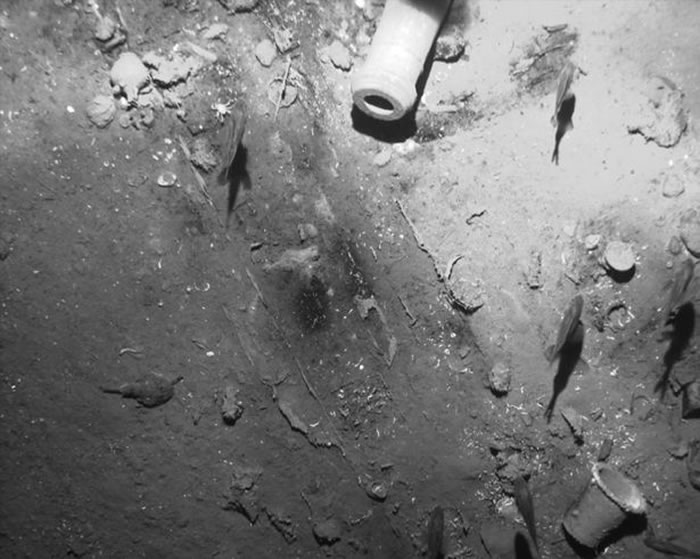 哥伦比亚外海发现三百年前西班牙圣荷西号大帆船残骸,藏有大批金银珠宝