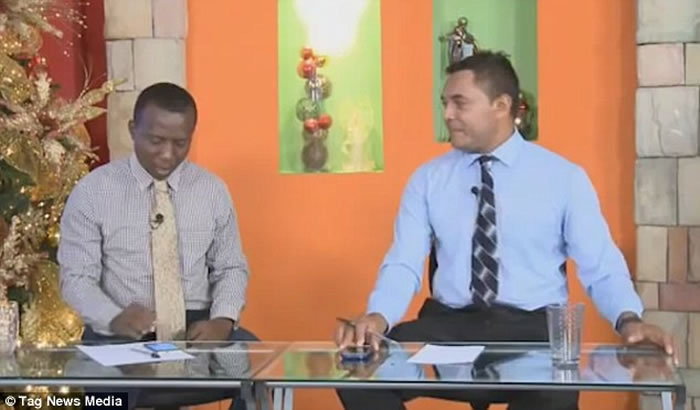 电视节目中一个空玻璃杯诡异自行移动