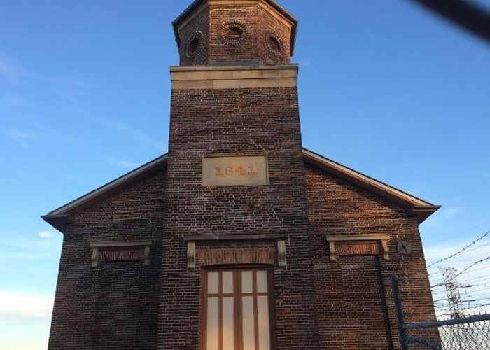 圣巴塞洛缪教堂于1841年落成。