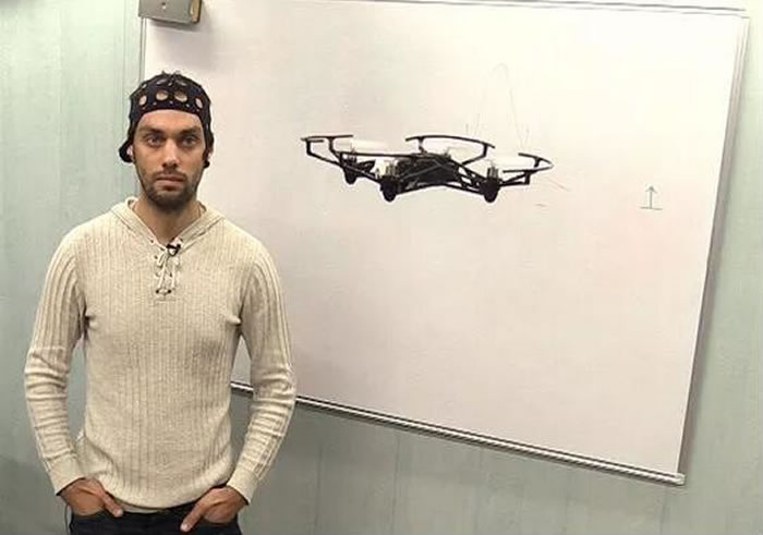 俄罗斯科学家研发出一种通过思维力量操控的特殊无人机