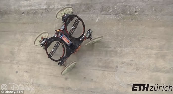 迪士尼研发蜘蛛车“VertiGo”可爬上墙壁甚至天花板