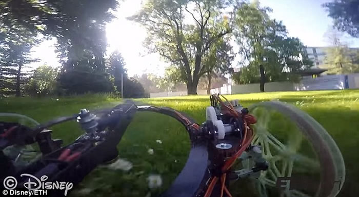 迪士尼研发蜘蛛车“VertiGo”可爬上墙壁甚至天花板