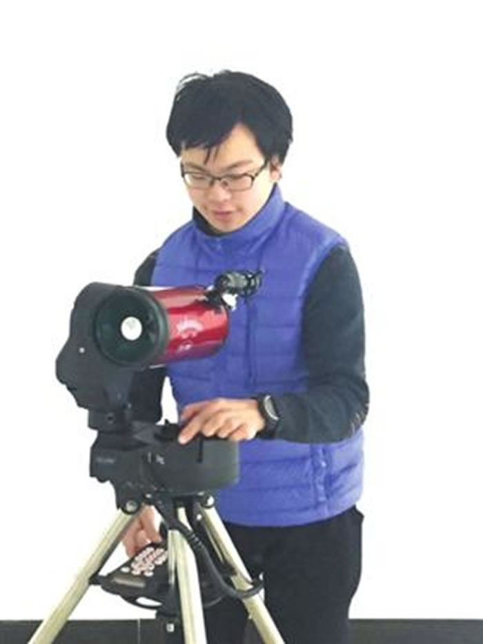 �����������������16��С���ǣ���׫д����ƪ���ĸ�����������רҵѧ���ڿ��ϡ�