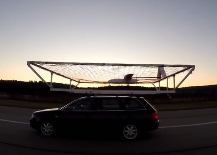 �ɹ����䣬���˻�˿������