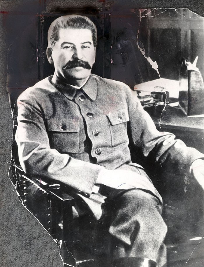 苏联情报部门分析了毛泽东10天的排泄物后,斯大林就决定和毛泽东签署了一份协议。