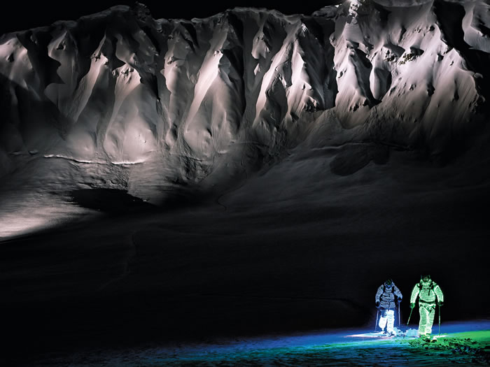 �ڲ��е߸��ױ��ǵĸ���Ǹ���������ѩѥ�ĵƹ�ʦ�ڵ����ƹ⡣ ��ÿ�����㶼Ҫ���ü���Сʱ���ã�����Ӱʦ��˹��‧���ɵ�˵�����������һ��Ҫ�ɹ�����Pho