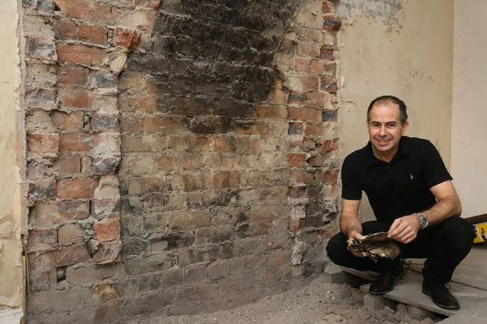 Ӣ���ù��ϰ���һ������120����ʷ���̴��﷢��19�����ָ�к�