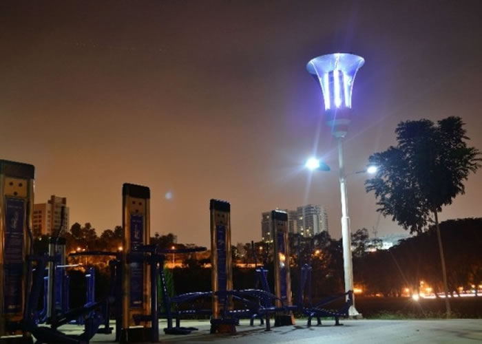 马来西亚科学家发明捕蚊街灯