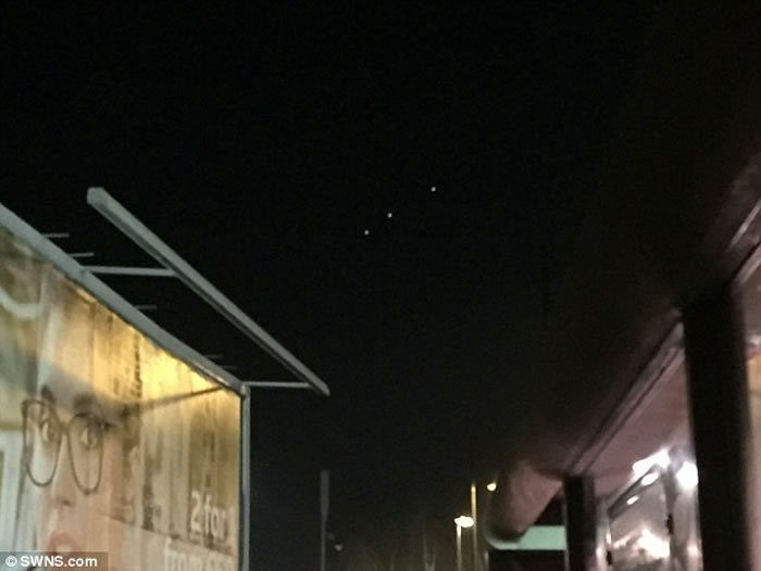 Ӣ����Ա�ֵ��峿�����ϰ෢�����򳡴�СUFO