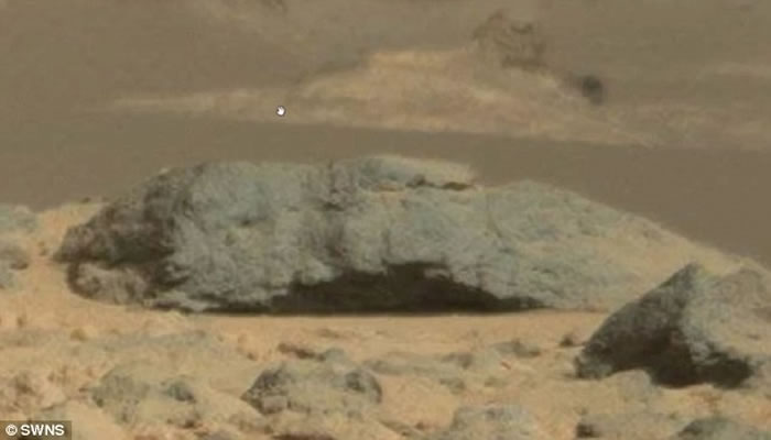 ͼеġʨλڽԶ룬Ͽʯṹеʨ